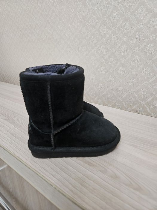 Продам Уги Детские