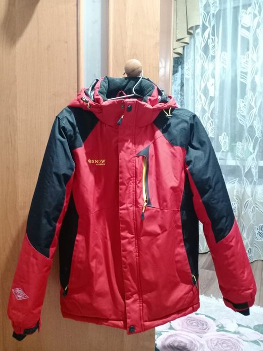 Продам зимний лыжный костюм