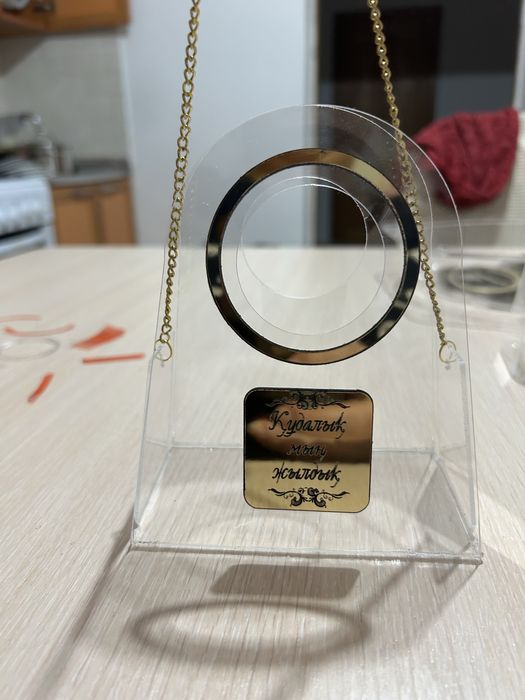 Бомбоньерки сумочки из стекла