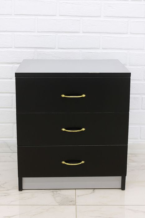 Продам тумбочку с задвижками