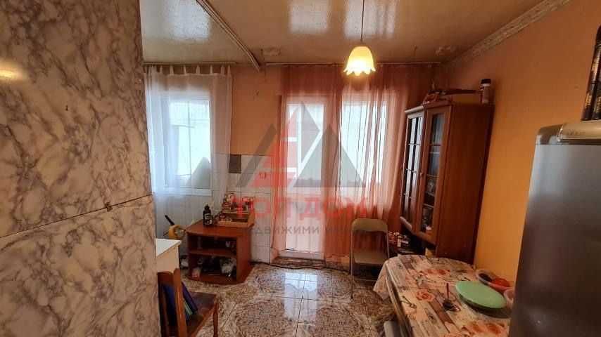 Многостаен! 100кв.м.! Втори етаж! Кайсиева градина! Код 73071
