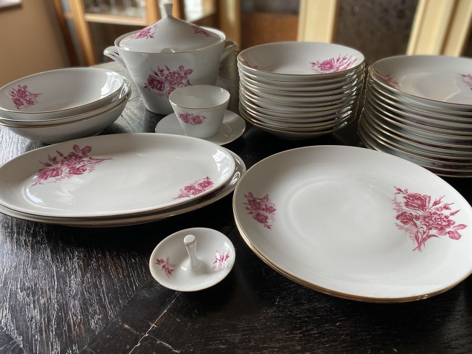 Servici de masa vechi