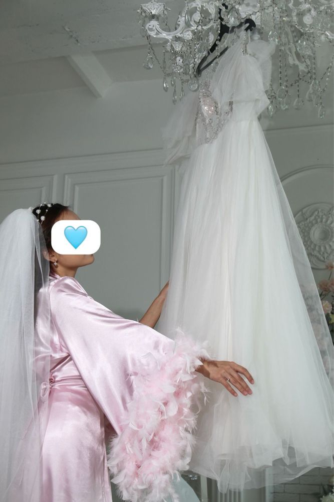 Свадебный халат на утро невесты, с перьями и поясом