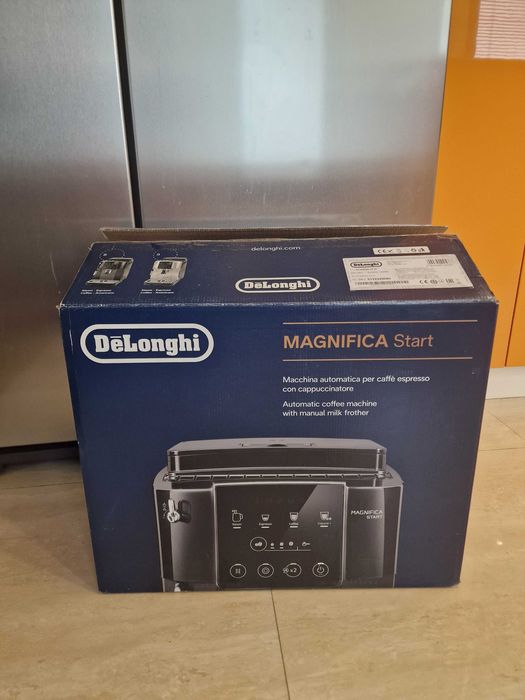 Кафемашина DeLonghi  нова