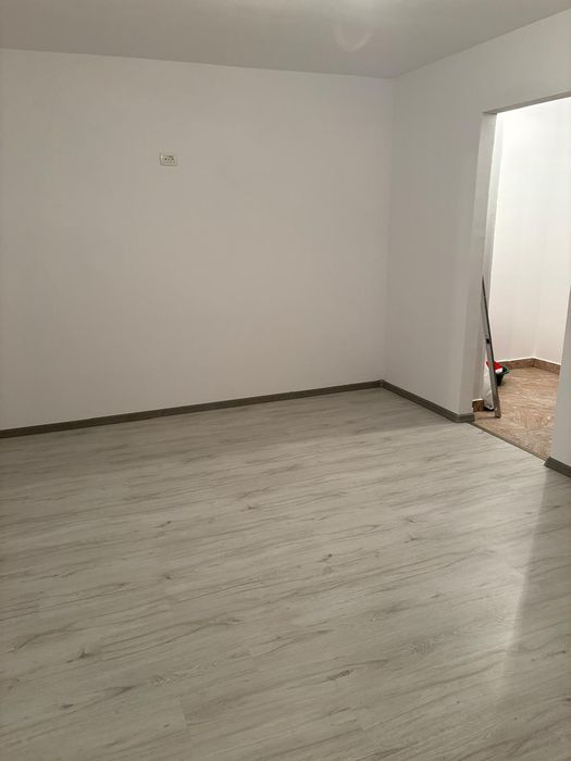 Vând apartament cu 2 camere