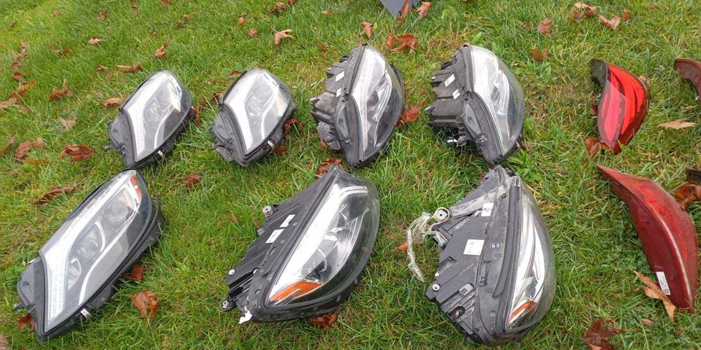 Фарoве и стопове S222  2014/17 и 2017 /20 американски и европейски