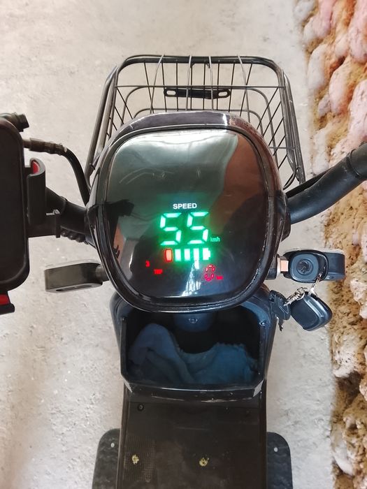 Elektron skuter bonvi