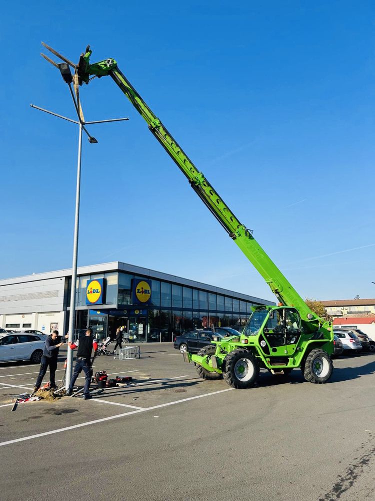 Inchiriez incarcator telescopic/ Merlo/ Manitou/ Motostivuitor/ Cupa