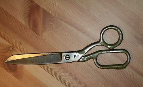 Продам ножницы бытовые СССР длинна 23 см состояние хорошее