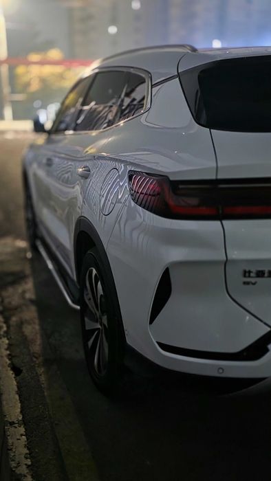 BYD Champion 2024г Honor 605 км! Белый! Чистая! Навороты есть!