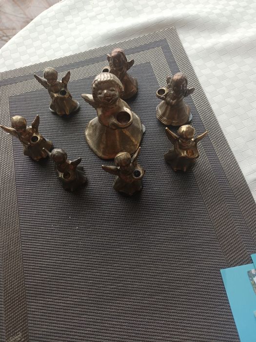 Set  de  ingerasi din  bronz