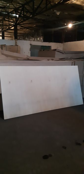 Фанера береза размер 2440×1220 толщина 6мм,8мм,10мм,12мм,15мм,18мм,21м