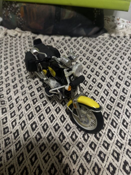 Moto Guzzi California 1100 i 1:18