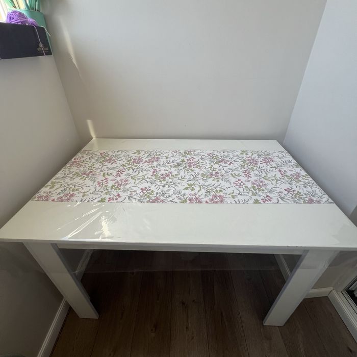 Продам стол 120*90
