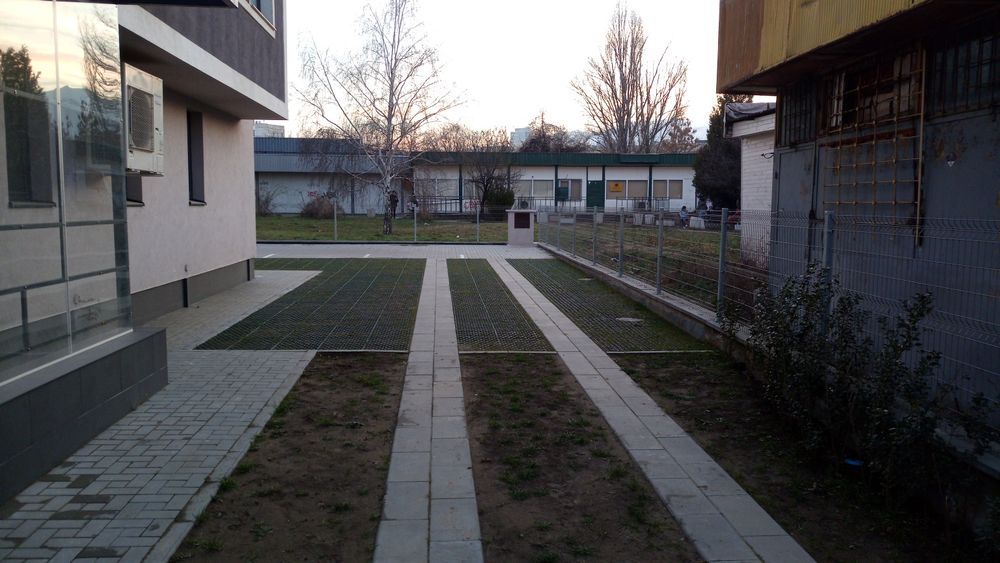 Паркомясто под наем