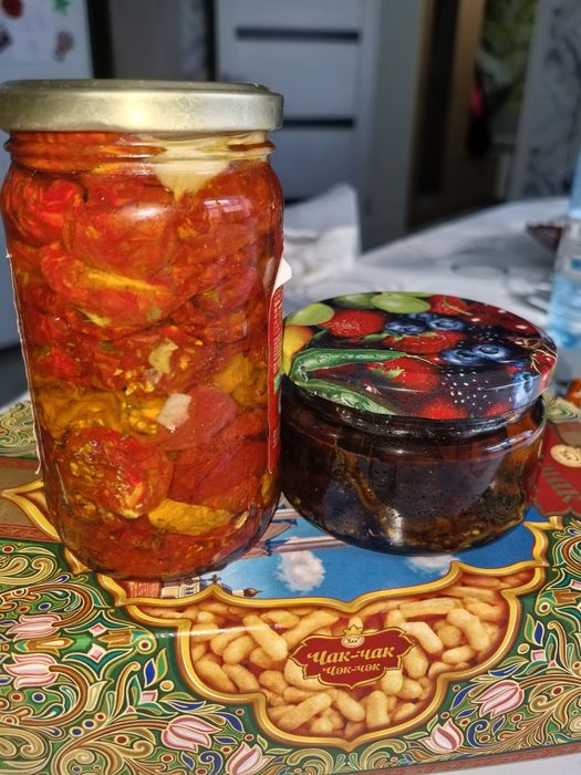 Продам вяленые помидоры и сливу