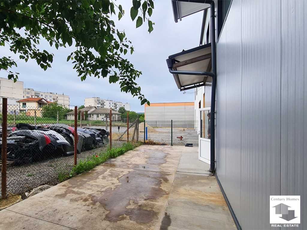 135220 Многофункционално индустриално хале за продажба в гр. Лясковец