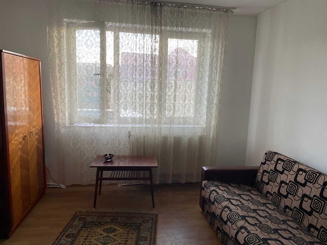 PF vând apartament cu 2 camere în Iris, 46 mp, et. 1