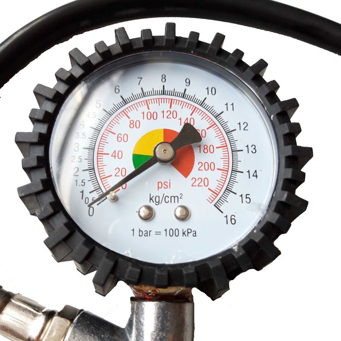 Палец За Помпене На Гуми С Манометър