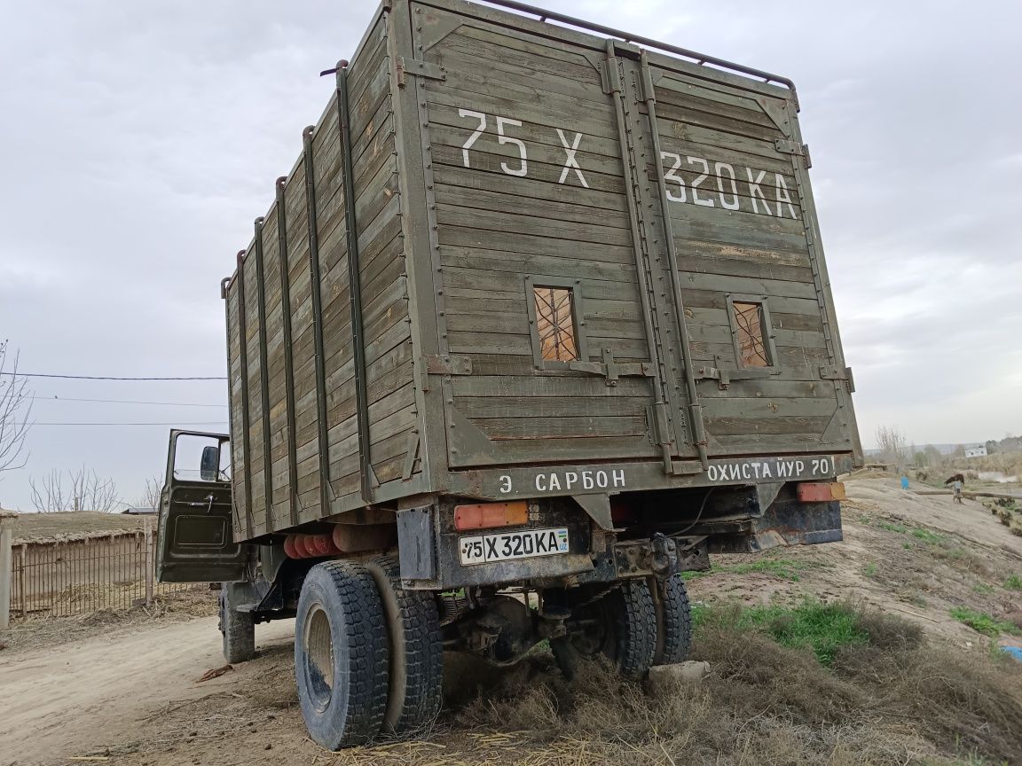 Зил 131 бортавой тентовка