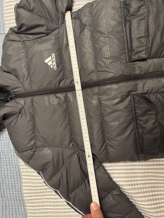 Adidas зимно яке за момче за около 9-10 години