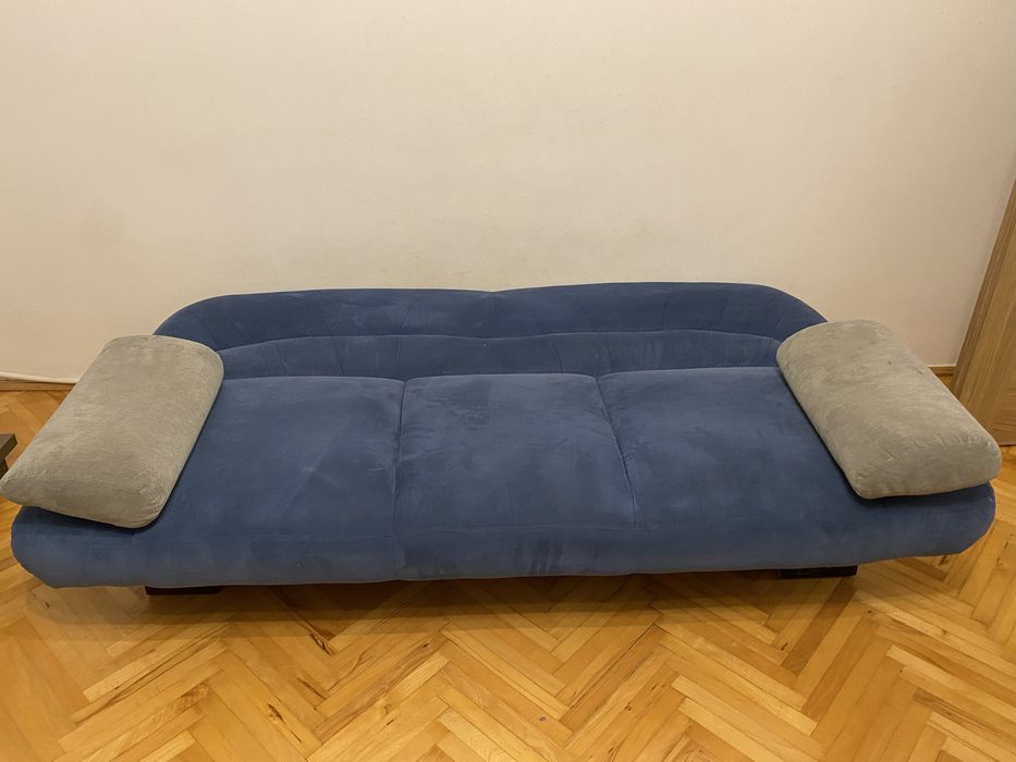 Canapea extensibila cu spatiu depozitare