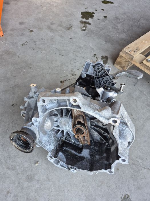 Cutie de viteze vw golf 6 1.4 benzina 5 trepte cod LEG an 2012