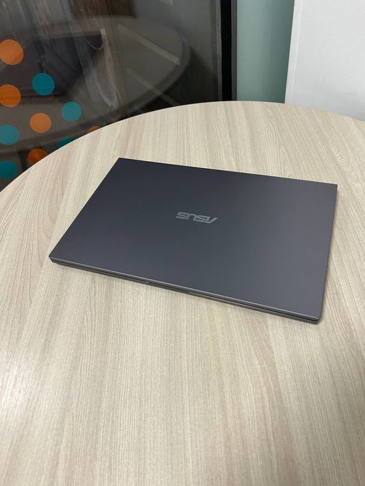 Asus VivoBook i5