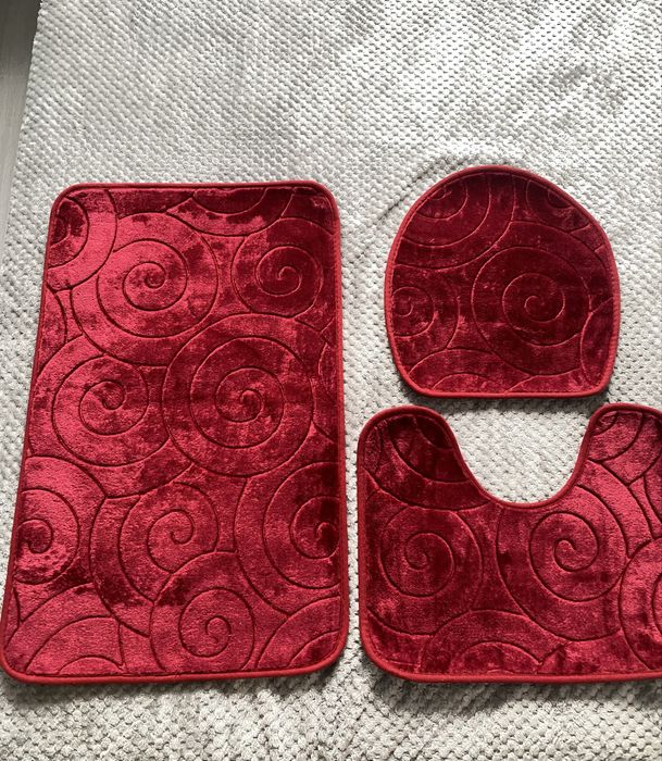 Новый набор ковриков в ванную