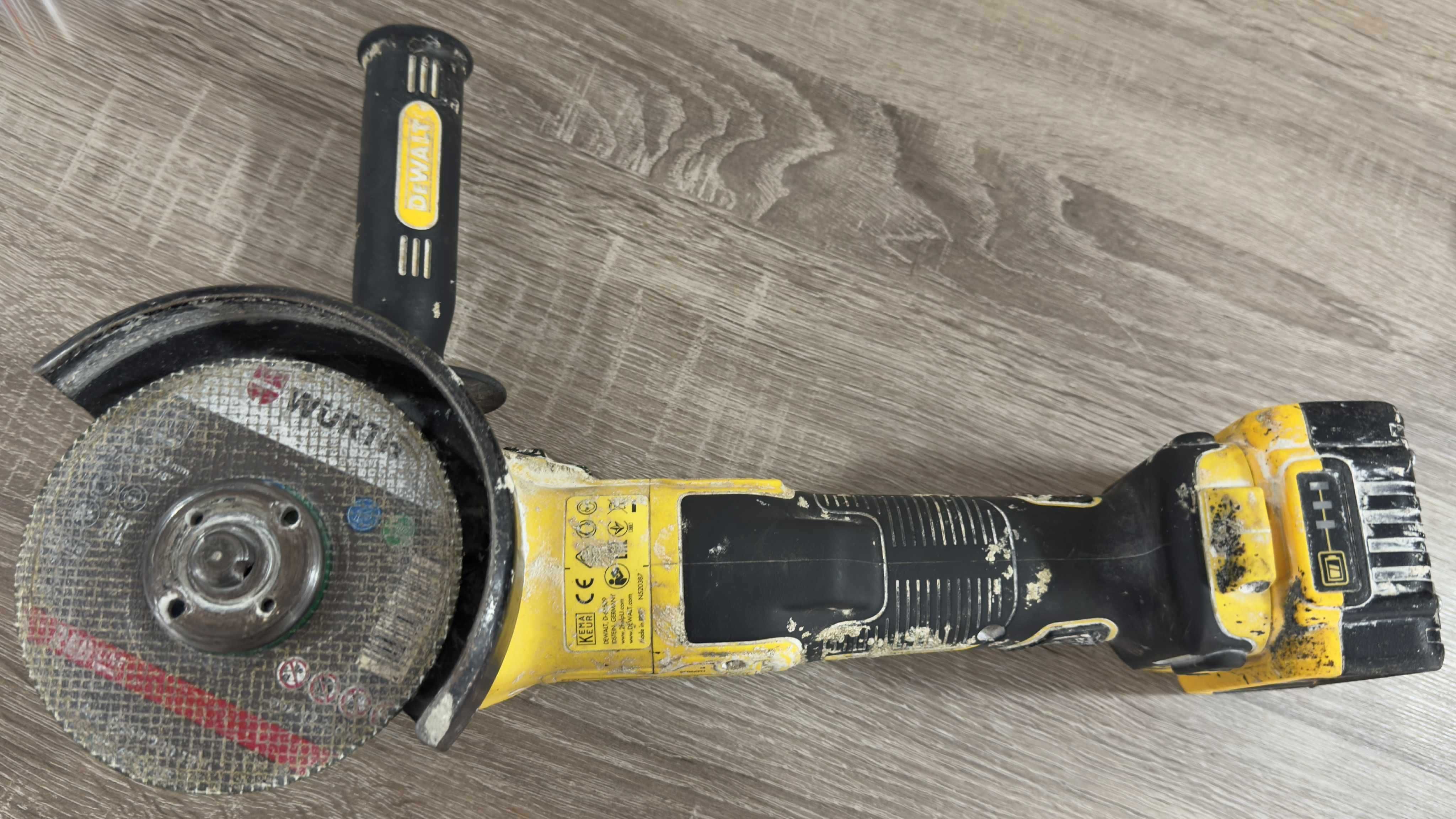 Ъглошлайф DeWALT DCG405
