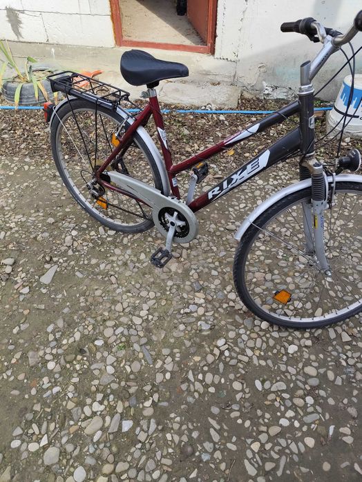 Vând bicicleta dama