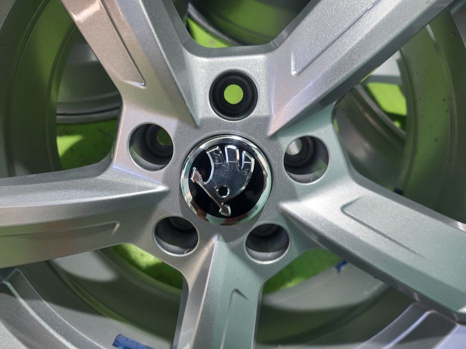 17 5x112 Skoda лети джанти 5х112 шкода