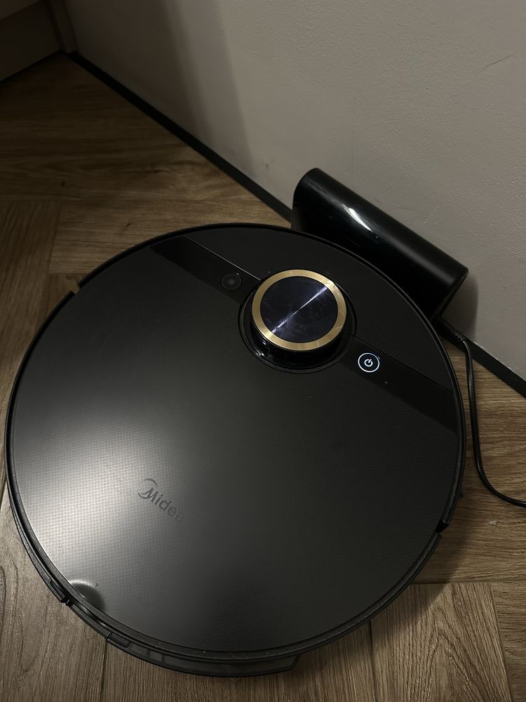Робот пылесос midea