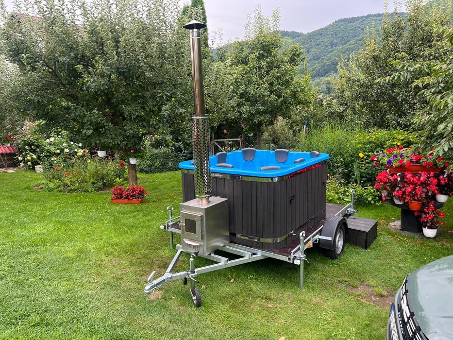 Inchiriez/ vanzare jacuzzi mobil