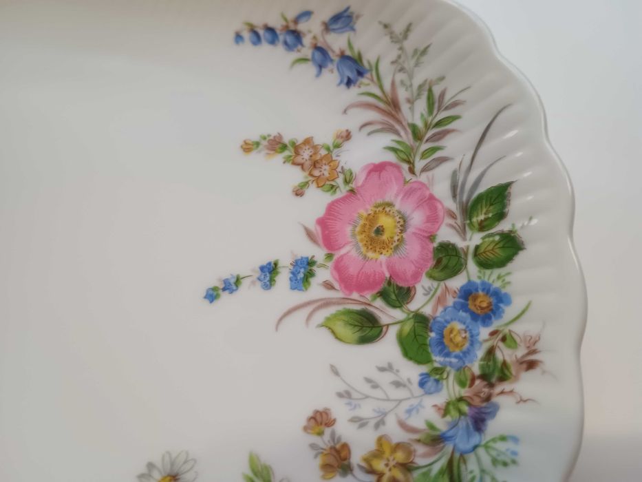 Ретро порцеланово плато 32(22см