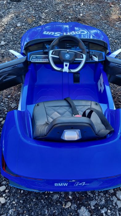 Masinuta electrica bmw i4 albstra