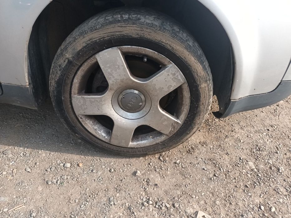 Dezmembrari  Audi A4 B6 (8E)  2000  > 2004 1.9 TDI Motorina
