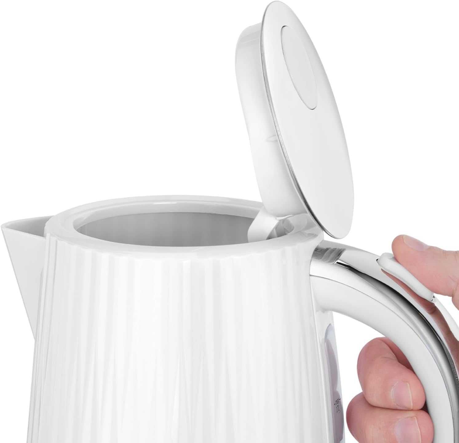 Електрическа кана Russell Hobbs Гореща вода, чай или кафе, 1.7л, 3000W