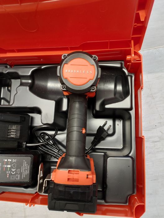 Акумулаторен гайковерт BTI-Milwaukee 18волта