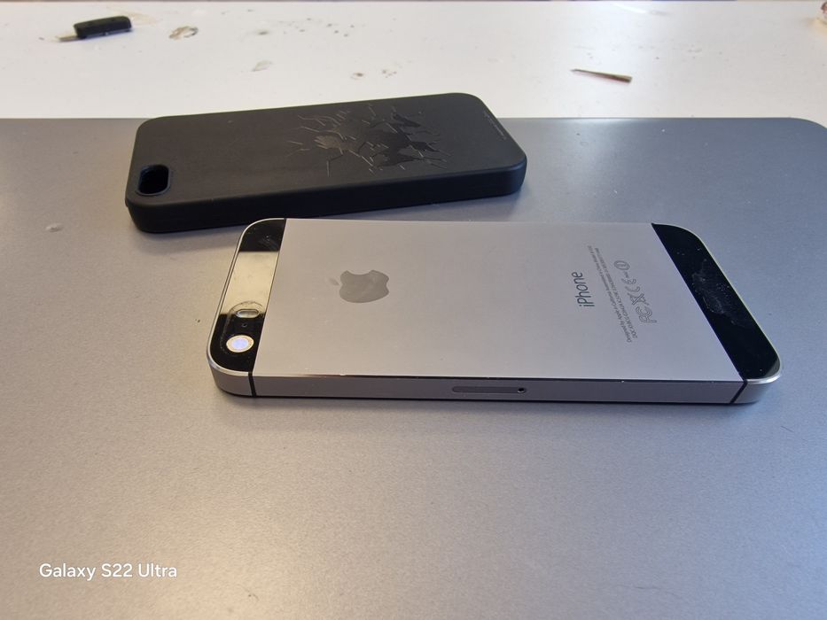 iPhone 5s 18000 тг
