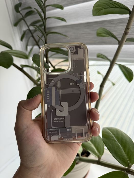 spigen sero one на iphone 15 pro