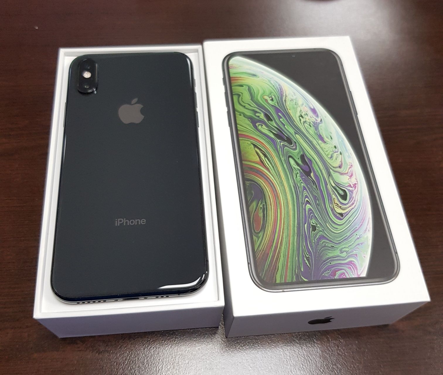 Iphone XS 64GB като нов