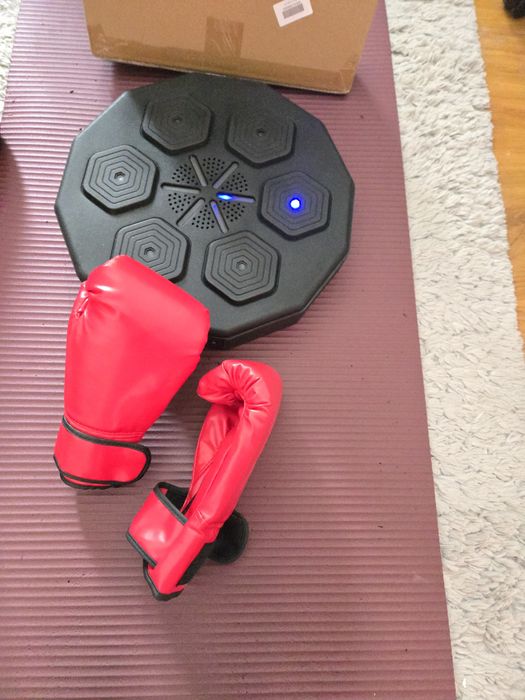 Aparat box cu muzica