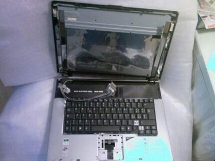 Dezmembrez laptop ASSUS A6000 si Acer Aspire 1360 functional,dezmembra
