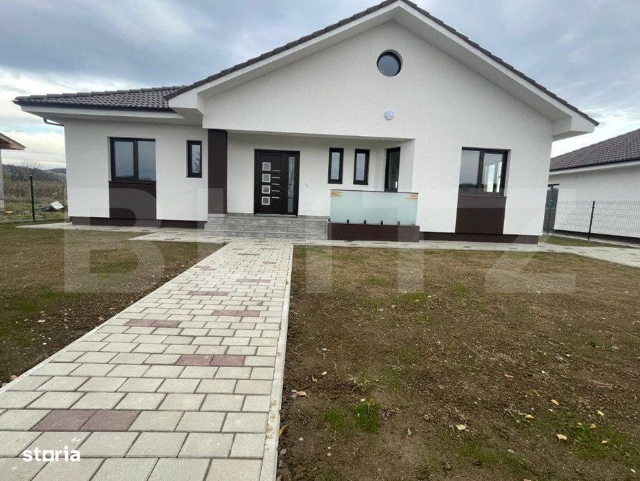 Casa de vanzare, cu 4 camere, 145 mp, 750 mp teren, zona-Unirea