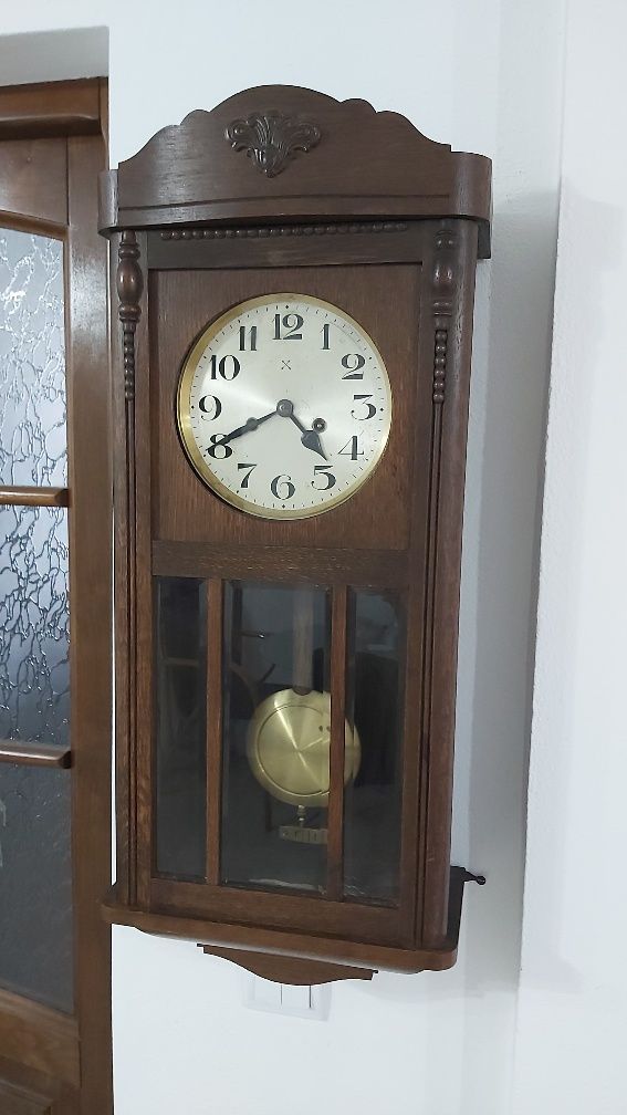 Ceas cu pendul mecanic