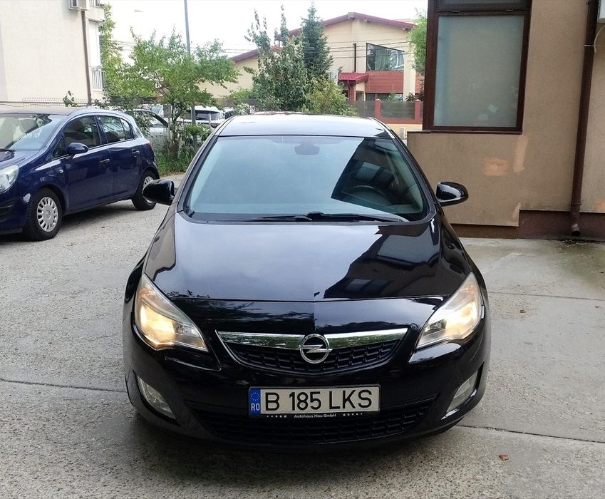 Vând  Opel Astra J / 1.7Cdti / 2012 Euro 5 / Ofer certificat fiscal !