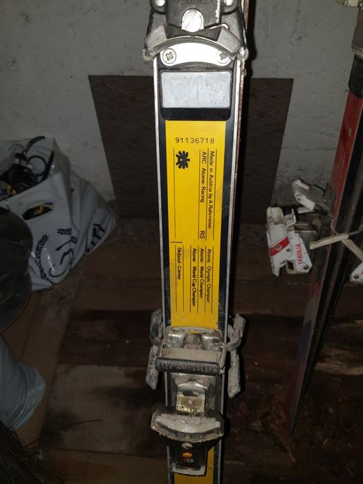 Schiuri, Fischer, Atomic