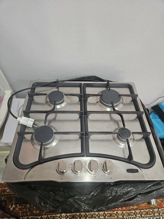 Продам варочную газовую поверхность