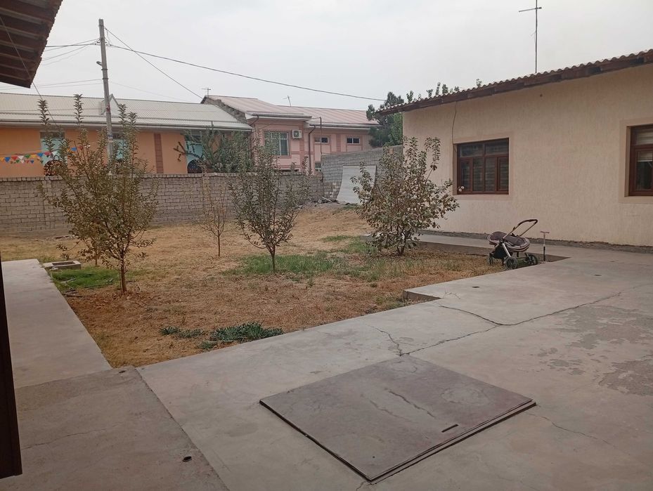 Uy sotiladi hamma sharoitlari bor